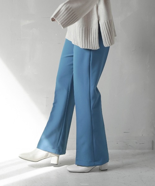 SPINNS（スピンズ）の「フェイクレザー ストレッチショートヒールブーツ（ブーツ・レディース・ホワイト/ブラック/ベージュ/アイボリー・LL/M/L）」の17枚目の写真