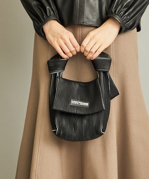 LASTFRAME(ラストフレーム)の「ツートーンオビバッグ L21207(ハンドバッグ・レディース・ブラック/グリーン・FREE)」の13枚目の写真