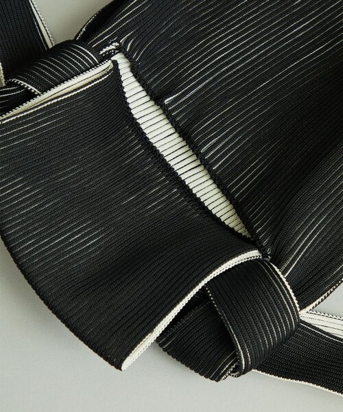 LASTFRAME(ラストフレーム)の「ツートーンオビバッグ L21207(ハンドバッグ・レディース・ブラック/グリーン・FREE)」の3枚目の写真