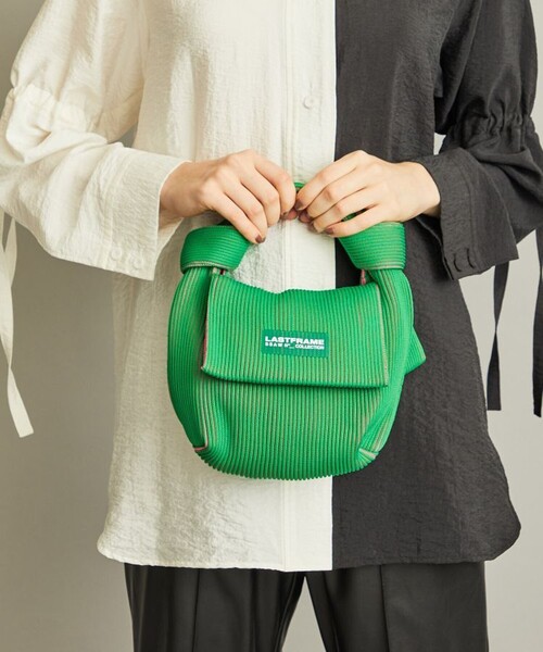 LASTFRAME(ラストフレーム)の「ツートーンオビバッグ L21207(ハンドバッグ・レディース・ブラック/グリーン・FREE)」の14枚目の写真