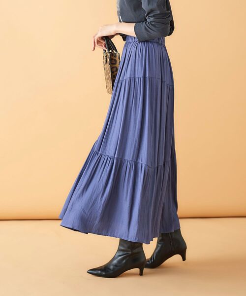 le.coeur blanc(ルクールブラン)の「カッセンシャンブレーティアードスカート(スカート・レディース・ベージュ/ブルー/ダークグレー・38)」の5枚目の写真
