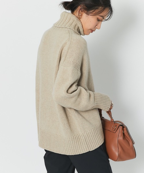 RIVE DROITE（リヴドロワ）の「シンプルだけど、一枚で様になる　ラムウールハイネックニット（ニット/セーター・レディース・ベージュ/ミント/オレンジ・FREE）」の6枚目の写真