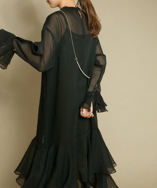 KBF（ケイビーエフ）の「シアーラッフルワンピース（ワンピース・レディース・ライトベージュ/ライトブルー/ブラック・ONE）」の15枚目の写真