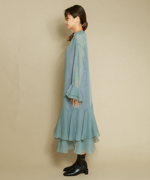 KBF（ケイビーエフ）の「シアーラッフルワンピース（ワンピース・レディース・ライトベージュ/ライトブルー/ブラック・ONE）」の21枚目の写真