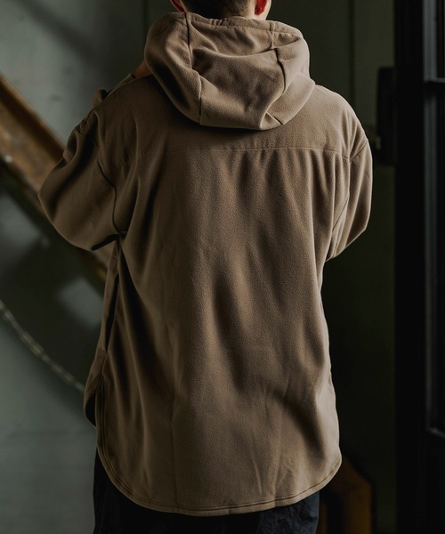 GORDON MILLER(ゴードンミラー)の「GORDON MILLER(ゴードンミラー) MICRO FLEECE ANORAK ( マイクロフリースアノラック)(2colors)(Men's)(21A-GM013)(パーカー・メンズ・ブラック/タン・M/L)」の17枚目の写真