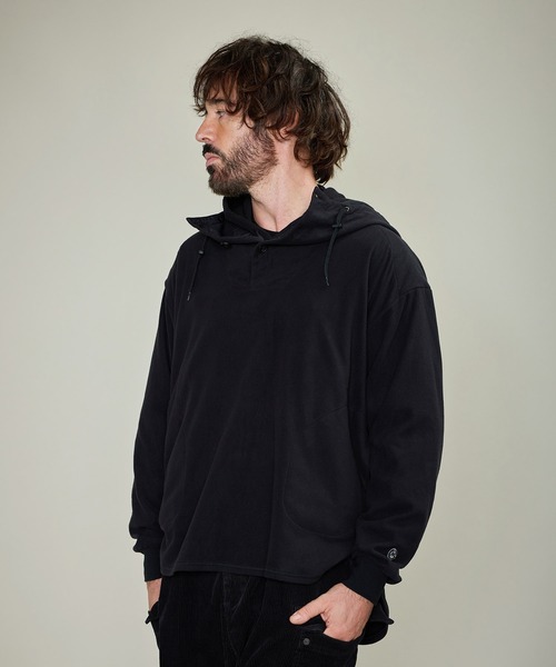 GORDON MILLER(ゴードンミラー)の「GORDON MILLER(ゴードンミラー) MICRO FLEECE ANORAK ( マイクロフリースアノラック)(2colors)(Men's)(21A-GM013)(パーカー・メンズ・ブラック/タン・M/L)」の12枚目の写真