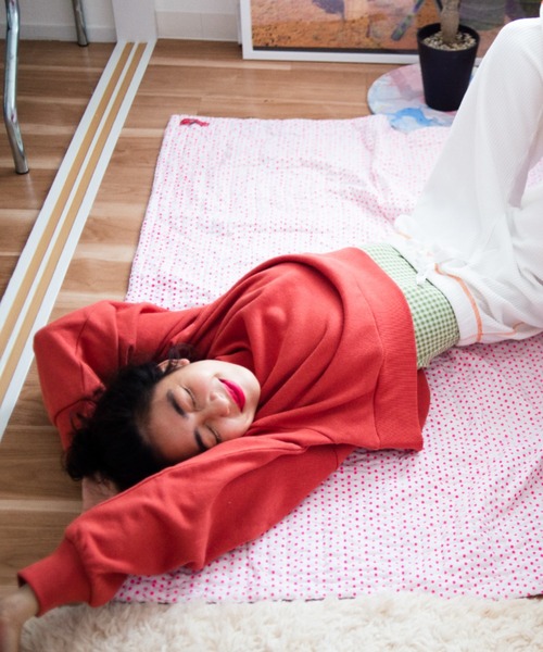 Kastane（カスタネ）の「【コラボアイテム】Yuri Hanamori コラボ クロップドスェット（スウェット・レディース・オレンジ・FREE）」の4枚目の写真