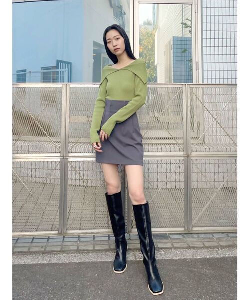 EMODA（エモダ）の「オーバーカラーデコルテニット（ニット/セーター・レディース・ブラック/パープル/グレー/ライム・FREE）」の20枚目の写真