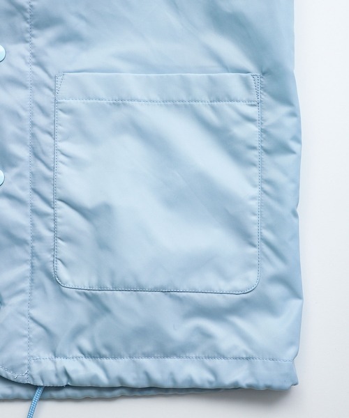 X-girl（エックスガール）の「RELAXED COACH JACKET（ナイロンジャケット・レディース・ブラック/ホワイト/ライトブルー・S/M）」の12枚目の写真