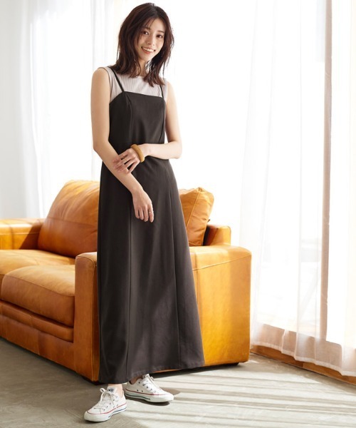 Pierrot（ピエロ）の「ツイルキャミワンピース（ワンピース・レディース・ブラック/杢グレー/ベージュ/ブラウン/グリーン・M/L/PM）」の4枚目の写真