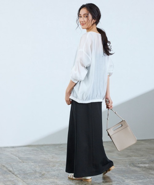 Pierrot（ピエロ）の「ツイルキャミワンピース（ワンピース・レディース・ブラック/杢グレー/ベージュ/ブラウン/グリーン・M/L/PM）」の17枚目の写真