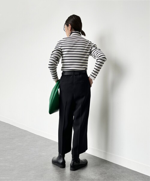 UNTITLED（アンタイトル）の「◆ウール混サテン ワイドパンツ【洗える】（その他パンツ・レディース・ブラック/ベージュ・44/46/48/42/00/01/02/03/04）」の17枚目の写真