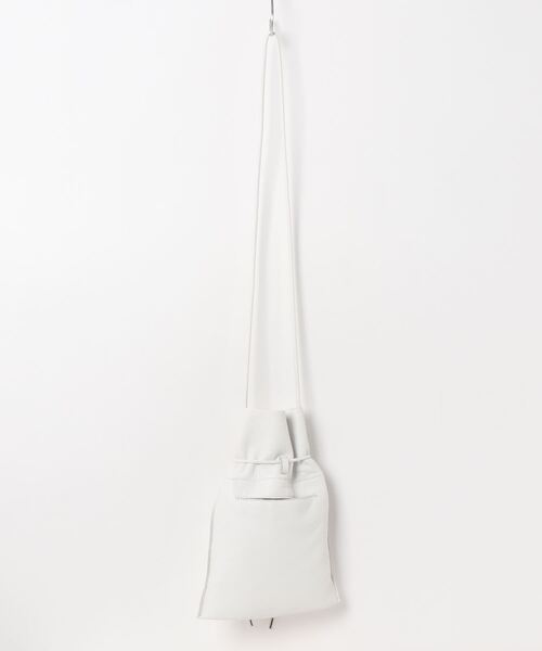 Beau're（ヴュレ）の「BEAURE ヴュレ カウレザー 薄マチ 巾着 ショルダーバッグ（ショルダーバッグ・レディース・キャメル/ブラック/ホワイト/オリーブ/グレー/ブルー/アイボリー/ペールイエロー・FREE）」の16枚目の写真