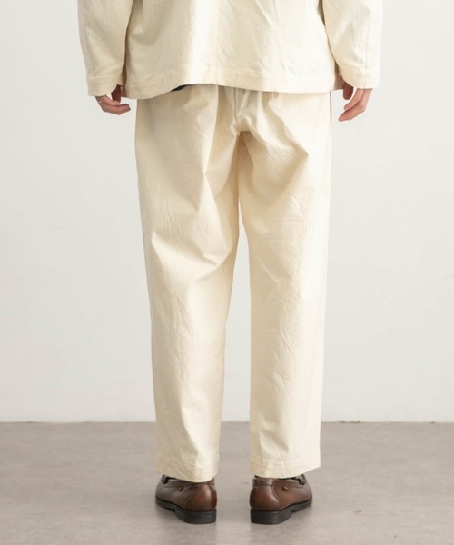 WORK NOT WORK URBAN RESEARCH(ワークノットワークアーバンリサーチ)の「WORK NOT WORK Stretch Twill 2Tuck Pants(その他パンツ・メンズ・ネイビー/オフホワイト/オリーブ・SMALL/MEDIUM/LARGE)」の13枚目の写真