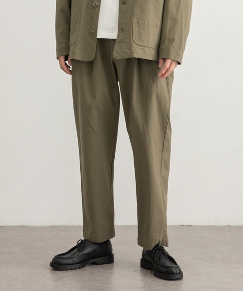 WORK NOT WORK URBAN RESEARCH(ワークノットワークアーバンリサーチ)の「WORK NOT WORK Stretch Twill 2Tuck Pants(その他パンツ・メンズ・ネイビー/オフホワイト/オリーブ・SMALL/MEDIUM/LARGE)」の4枚目の写真