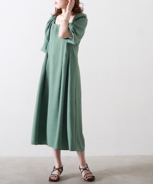 ボリュームスリーブワンピース