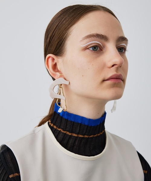 UNITED TOKYO（ユナイテッドトウキョウ）の「レジンローテートイヤリング（イヤリング・レディース・ベージュ/ライム・FREE）」の11枚目の写真