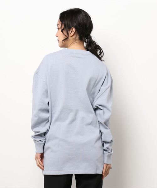 THISIS(ディスイズ)の「ビッグシルエット ステッチング ロングTシャツ レディース(Tシャツ/カットソー・レディース・ブラック/サンドベージュ/サックスブルー/チャコール/ホワイト/グリーン・X-LARGE/MEDIUM/LARGE)」の8枚目の写真