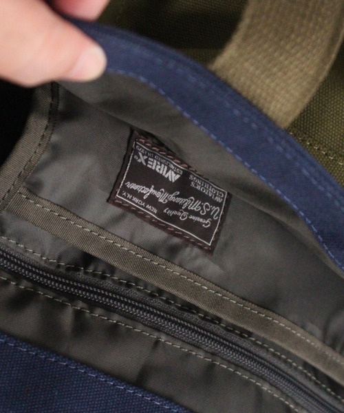 AVIREX(アヴィレックス)の「BERSA Ⅲ/ バーサ3/ トートバッグ(トートバッグ・レディース・オフホワイト/ネイビー/ブラック・FREE)」の17枚目の写真