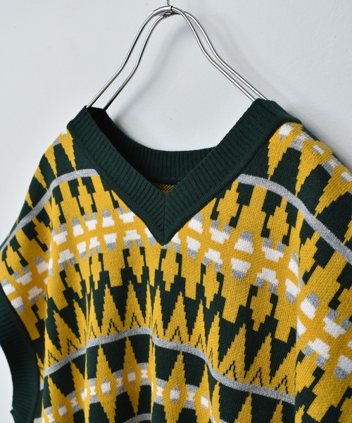 Starting Over（スターティングオーバー）の「幾何学ジャガードビッグベスト（ベスト・メンズ・グリーン/チャコール/ベージュ・L/M/XL）」の9枚目の写真