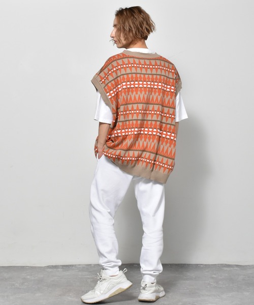 Starting Over（スターティングオーバー）の「幾何学ジャガードビッグベスト（ベスト・メンズ・グリーン/チャコール/ベージュ・L/M/XL）」の16枚目の写真