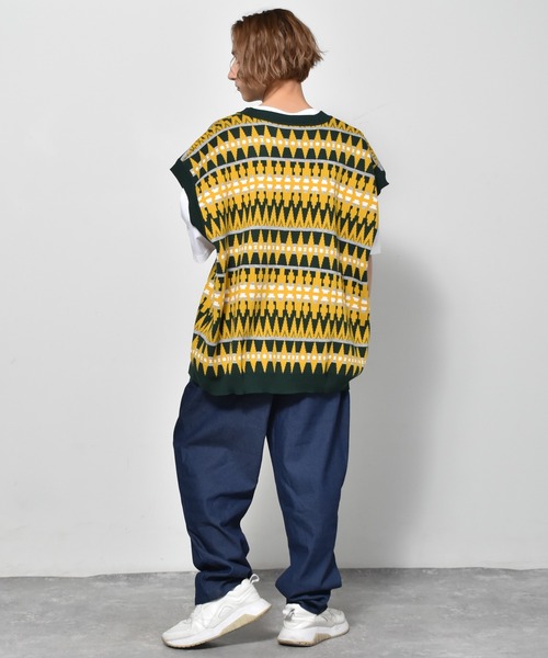 Starting Over（スターティングオーバー）の「幾何学ジャガードビッグベスト（ベスト・メンズ・グリーン/チャコール/ベージュ・L/M/XL）」の12枚目の写真