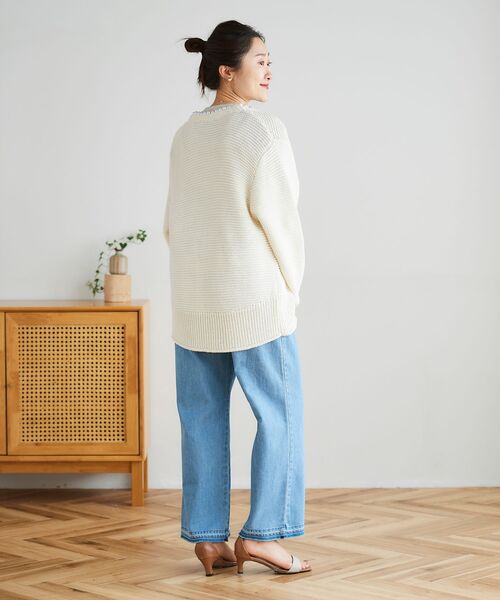 le.coeur blanc（ルクールブラン）の「パールツキカーディガン（カーディガン/ボレロ・レディース・オフホワイト/ネイビー・38）」の6枚目の写真