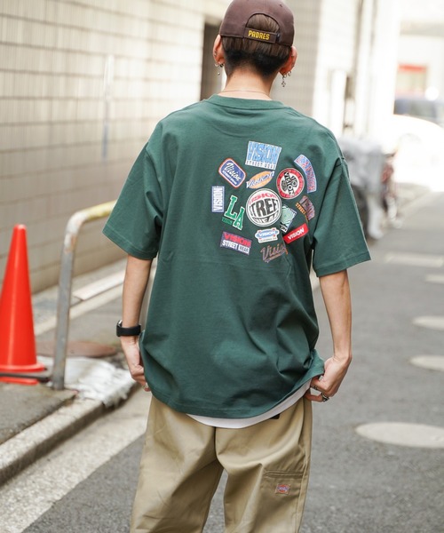 VISION STREET WEAR(ヴィジョンストリートウェア)の「VISION STREET WEAR ビジョンストリートウェア ステッカープリントTシャツ(Tシャツ/カットソー・メンズ・グリーン/マスタード/チャコールグレー/オフホワイト・L/M)」の3枚目の写真