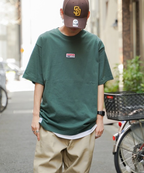 VISION STREET WEAR(ヴィジョンストリートウェア)の「VISION STREET WEAR ビジョンストリートウェア ステッカープリントTシャツ(Tシャツ/カットソー・メンズ・グリーン/マスタード/チャコールグレー/オフホワイト・L/M)」の21枚目の写真