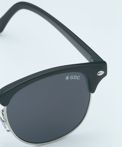 GDC(ジーディーシー)の「SIRMONT SUNGLASSES(サングラス・メンズ・ブラック/ブラウン/ブルー/クリア・FREE)」の12枚目の写真