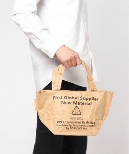 TOSSDICE / BamBooks the Heritage（トスダイス／バンブックスザヘリテイジ）の「【 TOSSDICE / トスダイス 】 RECYCLED PET BOTTLE PAPER "Mini Tote" / リサイクル ペットボトル ペーパー ミニトート（トートバッグ・レディース・ベージュ・FREE）」の8枚目の写真