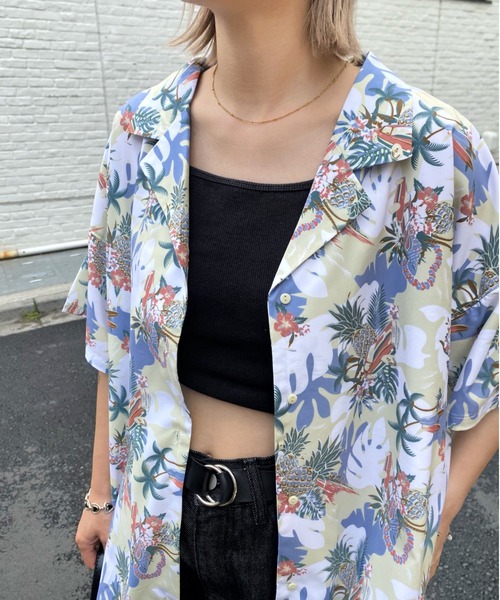 WHO'S WHO gallery(フーズフーギャラリー)の「サテンアロハシャツ(シャツ/ブラウス・レディース・ブラック/ベージュ/サックスブルー・FREE)」の7枚目の写真