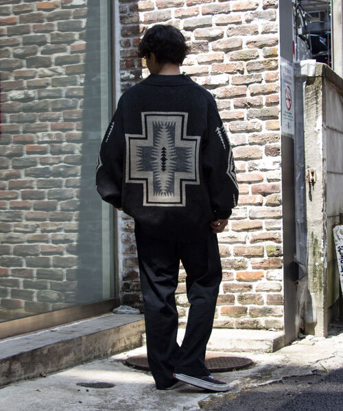 PENDLETON - PENDLETON/ペンドルトンハーフジッププルオーバーニット バックプリント PENDLETON/ペンドルトン】別注ハーフジッププルオーバーニット
