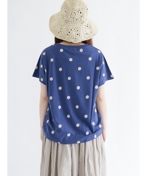 Samansa Mos2（サマンサ モスモス）の「【オーガニックコットン】ドット柄プリントＴシャツ（Tシャツ/カットソー・レディース・ベージュ/ブルー/チャコール/キナリ・ﾌﾘ-）」の7枚目の写真