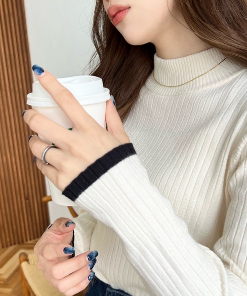 moment+(モーメントプラス)の「【累計販売枚数10万枚突破!】12G ボトルネック配色ラインワイドリブニットプルオーバー(ニット/セーター・レディース・ブラック/ピンク/オレンジ/ブルー/アイボリー/イエロー×グリーン/ブラウン系その他/グレー系その他/ボルドー/ナチュラル/杢グレー/ダークグリーン/レッド/ラベンダー/ライトブルー/チャコールグレー/ホワイト系その他・M/L)」の21枚目の写真