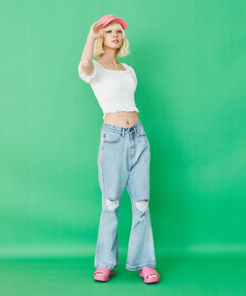 PUNYUS（プニュズ）の「シャーリングショートブラウス（シャツ/ブラウス・レディース・ブラック/ホワイト・4/1/2/3）」の5枚目の写真