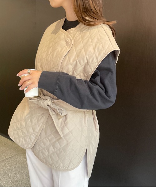 StyleSea（スタイルシー）の「ピーチキャンバスキルティングオーバーベスト（ベスト・レディース・ブラック/カーキ/アイボリー/ベージュ・MEDIUM）」の4枚目の写真