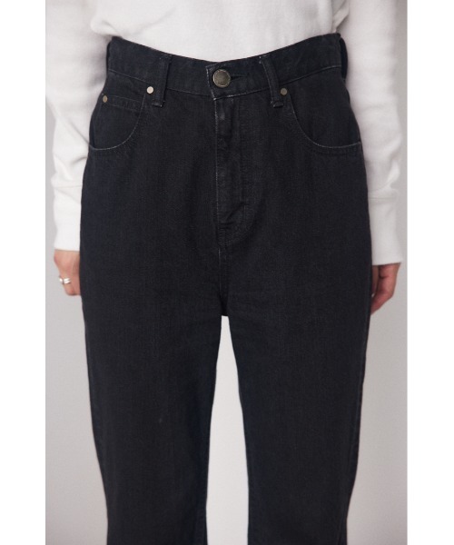 BLACK BY MOUSSY（ブラックバイマウジー）の「MATARI black