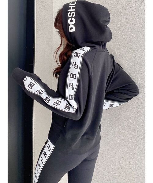 GYDA（ジェイダ）の「【WEB限定】GYDA×DC GG STAR LOGOラインショートパーカー（Tシャツ/カットソー・レディース・ブラック・FREE）」の5枚目の写真