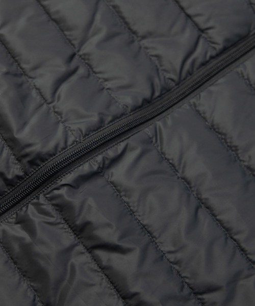 NYLAUS(ナイラス)の「スタンドカラー ライトダウンベスト(ダウンベスト・メンズ・ブラック/カーキ/キャメル/チャコール/ネイビー・L/LL/M)」の15枚目の写真