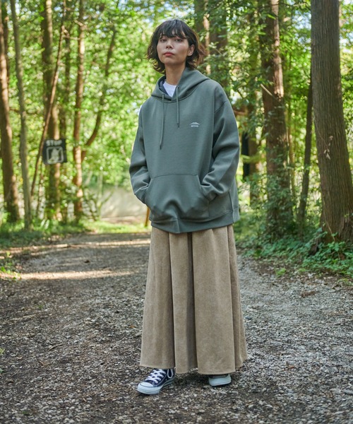 OUTDOOR PRODUCTS APPAREL(アウトドアプロダクツアパレル)の「フードエンボスロゴ 防風 ビッグシルエット プルオーバーパーカー(パーカー・メンズ・杢グレー/ベージュ/ブラック/カーキ・MEDIUM/LARGE/X-LARGE)」の21枚目の写真