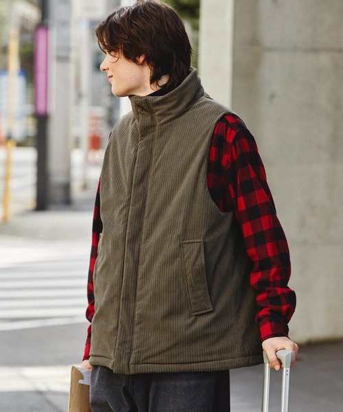 EMMA CLOTHES（エマクローズ）の「パデッドバルーンオーバーベスト EMMA CLOTHES（ダウンベスト・メンズ・ブラック/ライトベージュ/ブラウン系・L/M）」の5枚目の写真