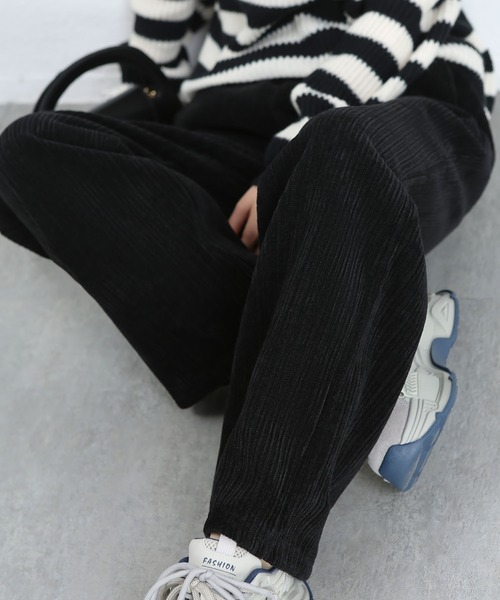 MAISON DE THERESE（メゾン ド テレーズ）の「暖かい裏毛コーデュロイワイドパンツ（その他パンツ・レディース・アイボリー/ブラック/アイボリー系・M/L/XL）」の12枚目の写真