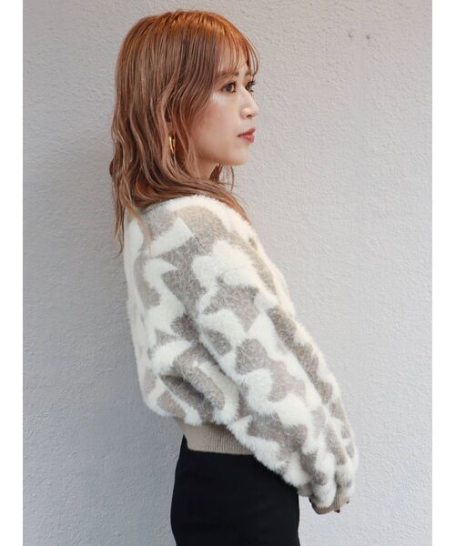 MURUA(ムルーア)の「ウェーブチェッカーフラッグニット(ニット/セーター・レディース・ブラック/グリーン/ベージュ・FREE)」の12枚目の写真