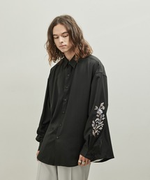 【 UNISEX 】フラワーデコオーバーシャツ