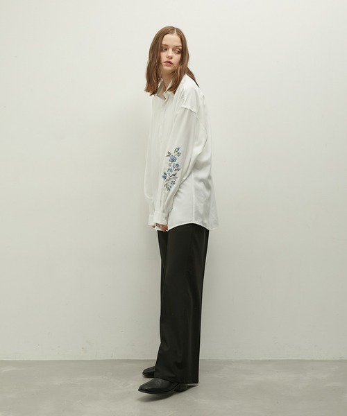 JUNRED（ジュンレッド）の「【 UNISEX 】フラワーデコオーバーシャツ（シャツ/ブラウス・メンズ・ブラック/ホワイト/ブラック系その他/ホワイト系その他・S/M/L）」の10枚目の写真