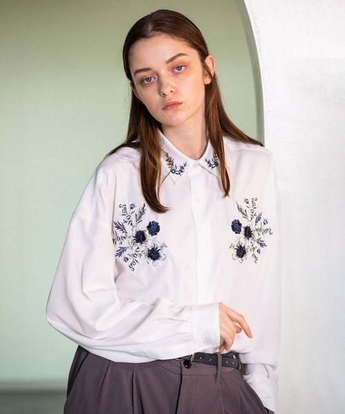 フラワーコラージュ オーバーTシャツ アイボリー tinajojun セール】【 UNISEX 】フラワーデコオーバーシャツ（シャツ