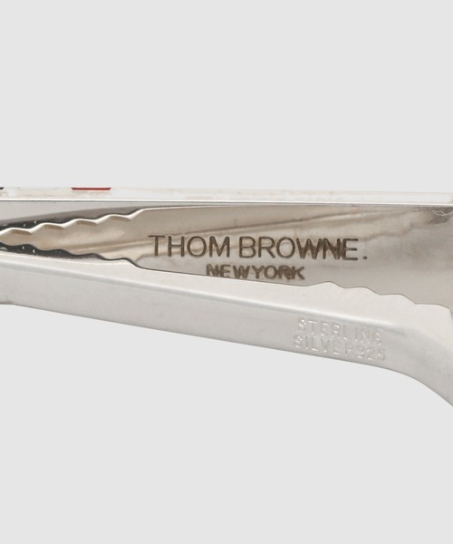 THOM BROWNE（トムブラウン）の「VERTICAL LONG TIE BAR W/ RWB ENAMEL IN STERLING SILVER（ネクタイピン・レディース・マルチ・ONE SIZE）」の2枚目の写真