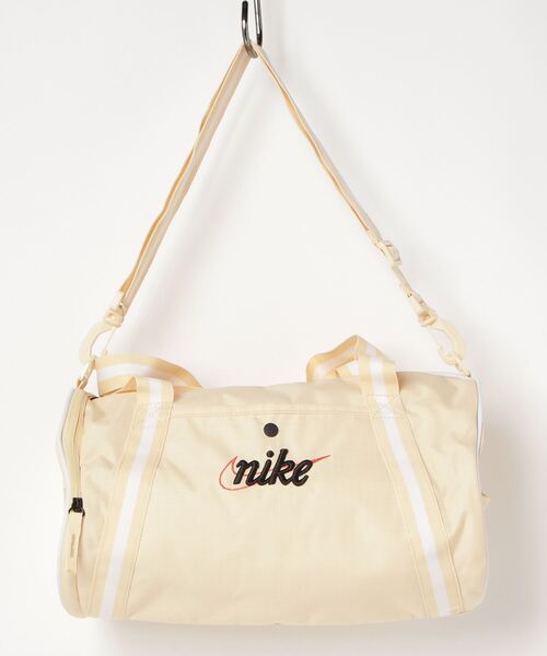 NIKE（ナイキ）の「NIKE/ナイキ ヘリテージ レトロ ダッフルバッグ（ボストンバッグ・メンズ・ベージュ/ブラック/ブラウン/ホワイト/ブラック×レッド・FREE）」の5枚目の写真