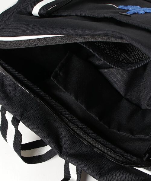 NIKE（ナイキ）の「NIKE/ナイキ ヘリテージ レトロ ダッフルバッグ（ボストンバッグ・メンズ・ベージュ/ブラック/ブラウン/ホワイト/ブラック×レッド・FREE）」の8枚目の写真